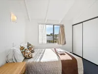 Ascot Vale Motor Lodge Hotels near Upper Riccarton