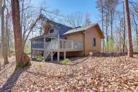 Family-Friendly Jasper Cabin with Deck! - Pools
