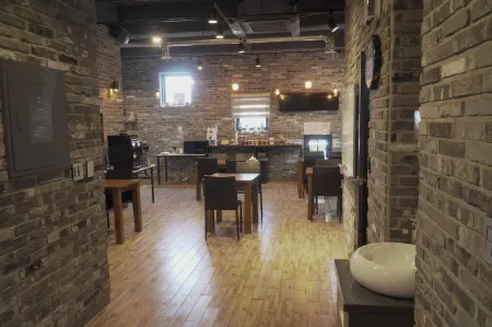 Hotel IAM Отели в г. Сунчхон