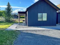 Red Devil Cottage in the Sun Valley Idaho area. Beautiful, modern mountain gem! Hotels in Hailey
