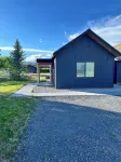 Red Devil Cottage in the Sun Valley Idaho area. Beautiful, modern mountain gem!