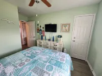 Beachfront Family Fun! 30s to Sand – 1 King, 2 Queens, Bunks, Prvt Beach Access!
