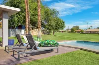 Quinta Blue by Avantstay Pool & Puttin Green, on the Golf Course!