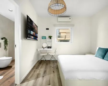 Netanya Beach & Pool Cozy Studio Hotels in HaSharon