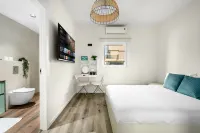 Netanya Beach & Pool Cozy Studio - 2성급