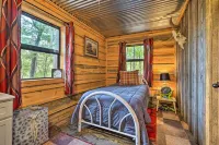 Wright City Cabin w/ Fire Pit + Forest Views!