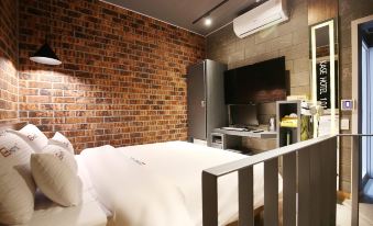Jecheon Case Hotel