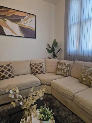 1 Bed-sleeps 2-city Centre-no Free Parking