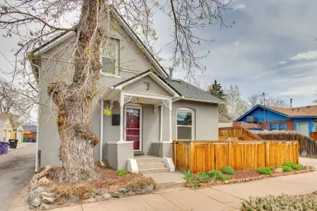 2 Mi to Washington Park: Convenient Denver Home!