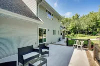 Spacious Family Villa w/ Decks in Chilton! - Villas