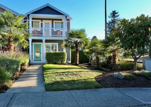 The Blue Ruby - nestled in Point Defiance