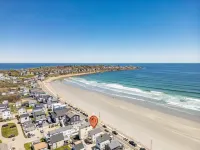 Beachfront Pet Friendly Sleeps 15 BBQ!