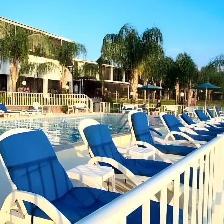 Lake Roy Beach Inn - Winter Haven