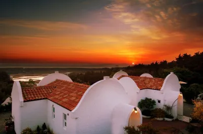 Taean (Anmyeondo) Grumpy House Pension