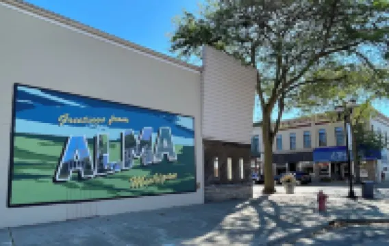 Beautiful Downtown 3bd apartment close to all the good stuff! Hotels in Alma