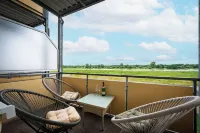 Barby Apartment with Elbe View & Balcony on the Elbe-Saale Cycle Path