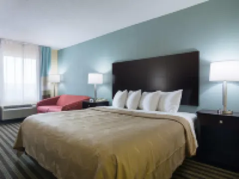 Quality Inn Calhoun North I-75 Hotels in Calhoun