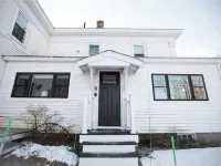 Back Bay Tuckaway Hotels in Wolfeboro
