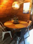 Cozy 2 bedroom 1.5 bath Lake House Cabin