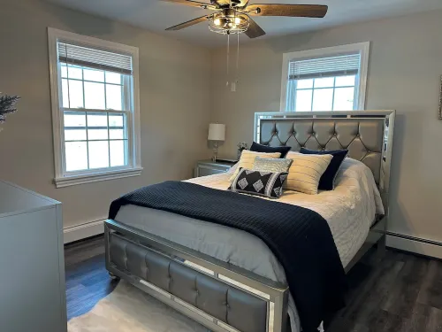 Cozy 2-bedroom apartment in delightful Greenwood Lake with AC, WiFi