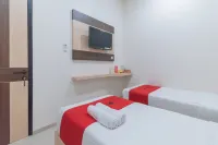 RedDoorz Near Csb Mall Cirebon Hotels in Pekiringan