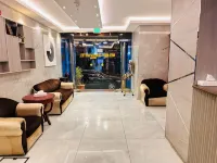 Melody Queen Hotel by Aura - 2-Star