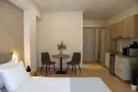 Nuvia UrbanStay Piraeus Apartments - balcón