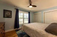 The SoHo House-2 blocks to KH Bay & 1 mi to Ocean!