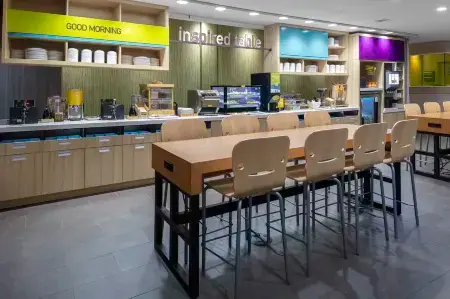 Home2 Suites by Hilton Lynchburg Отели в г. Форест