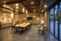 Hilton Garden Inn Redmond Seattle - breakfast