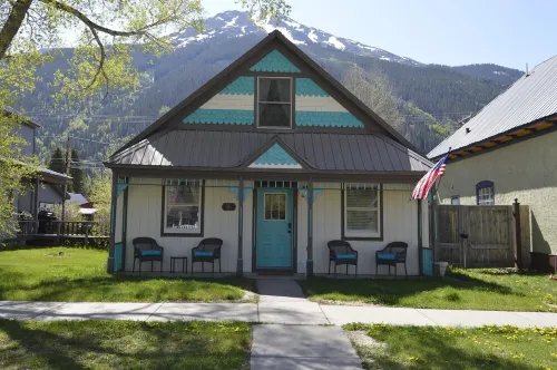 Spacious Mountain Retreat in Silverton – Perfect for Groups & Families Hotels in Silverton