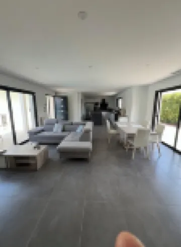 5-star villa with pool at Maison de France 塞里尼昂住宿飯店