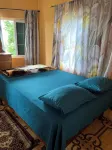 O-T on the rise Bed and Breakfast, three miles away from the Blue Mountain Peak. Hotels in 