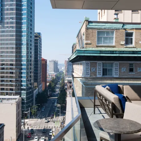 The Charter Hotel Seattle, Curio Collection by Hilton
