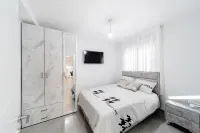 Beach vicinity, shopping G-level, parking. Near playground. Shabbat elevator Hotels in Ashkelon