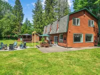 Cozy River Cabin - Sleeps 12 - Hot Tub - EV - Trails & Stevens Pass Nearby Hotels in Baring
