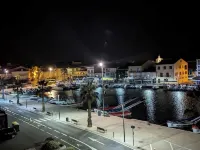 Appartement Direkt am Hafen Hotels in Meze