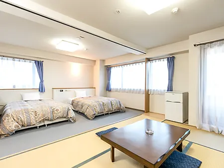 Hotel C&I Отели рядом со станцией JR Asaka-Nagamori station