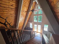 4-bedroom cabin in peaceful Lakeside Oregon