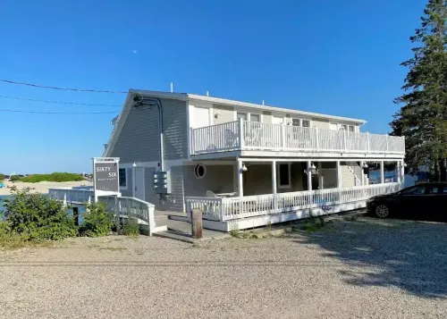 Oceanfront Condo #2 prime location w/ amazing views