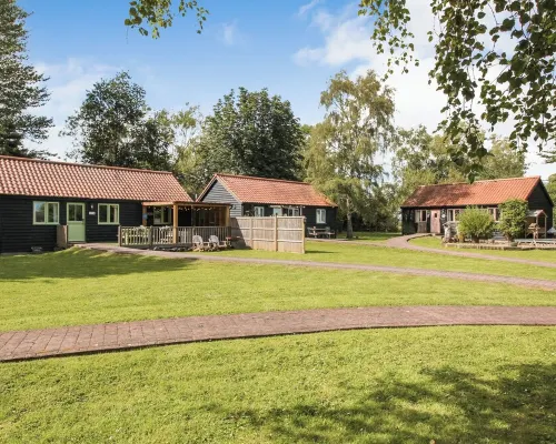 Lord Derby, Cottage with pool & hot tub, tranquil setting,20min from Southwold Hotels in Beccles