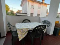 Cozy apartment in Udine Charme 5 beds area Stadio Friuli Hotel a Colugna