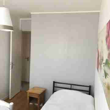 T3 ROUEN docks side with free parking - 4 BEDS Rooms