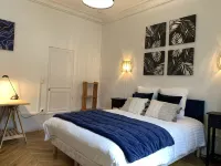 Chez Aristide, 3 to 7 ppl flat ideally located in Auxerre city center.