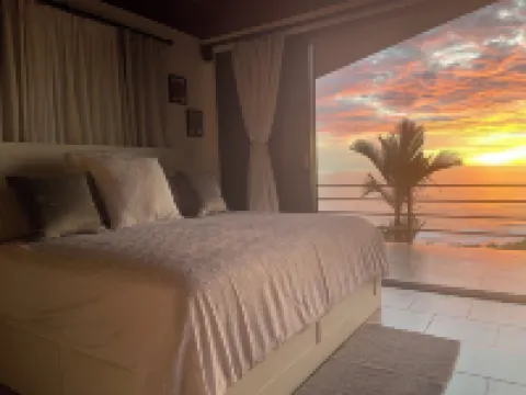 Villa Del Mar 3. 180 Ocean View, Gated Community