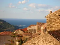 44 Steps Holiday Home - terrace with sea view, equipped kitchen, desk with wifi