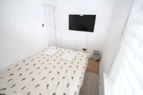 Brunswick Cottage - 2 Bedroom Home Situated in the Hearts of Reading City Centre