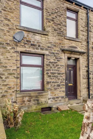 Modern 3-Bed Getaway | Family-Friendly | Close to Peak District Отели рядом с достопримечательностью «Honley Wood»