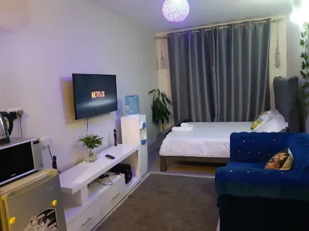 A fully furnished superior studio Отели в г. Киамбу