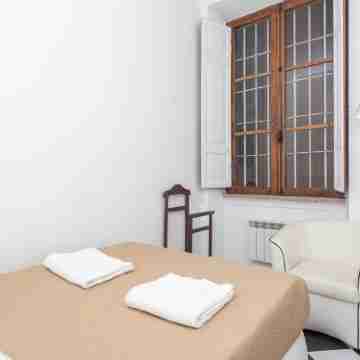 Palazzo Sant'Elena 2 - by OpenRoma Rooms